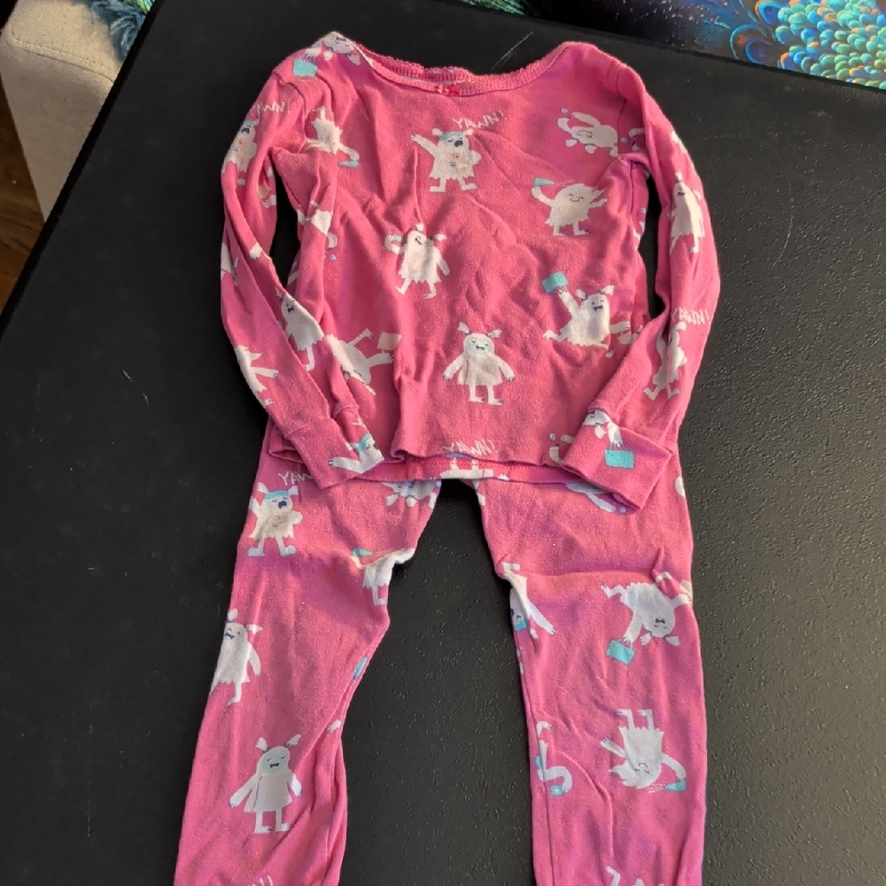 Carter's Pink and White Pajama Set Sz 5T